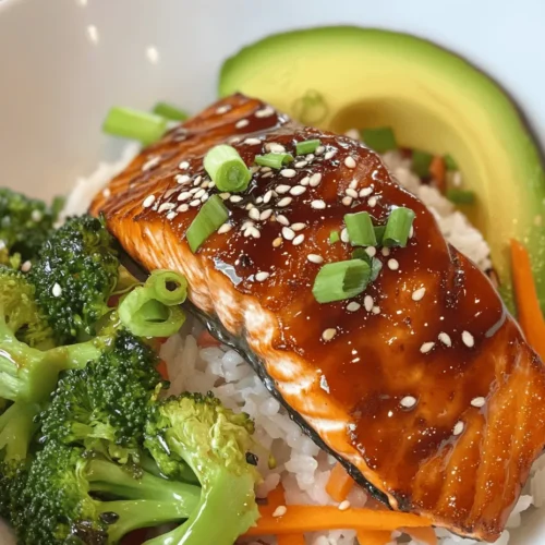 In the world of contemporary cuisine, rice bowls have taken center stage as a versatile and satisfying meal option. One dish that stands out among the myriad of rice bowl variations is the crispy salmon and rice bowl. This delightful creation combines the rich, buttery flavor of salmon with fluffy jasmine rice and vibrant vegetables, making it not only a feast for the eyes but also a nutritious powerhouse.